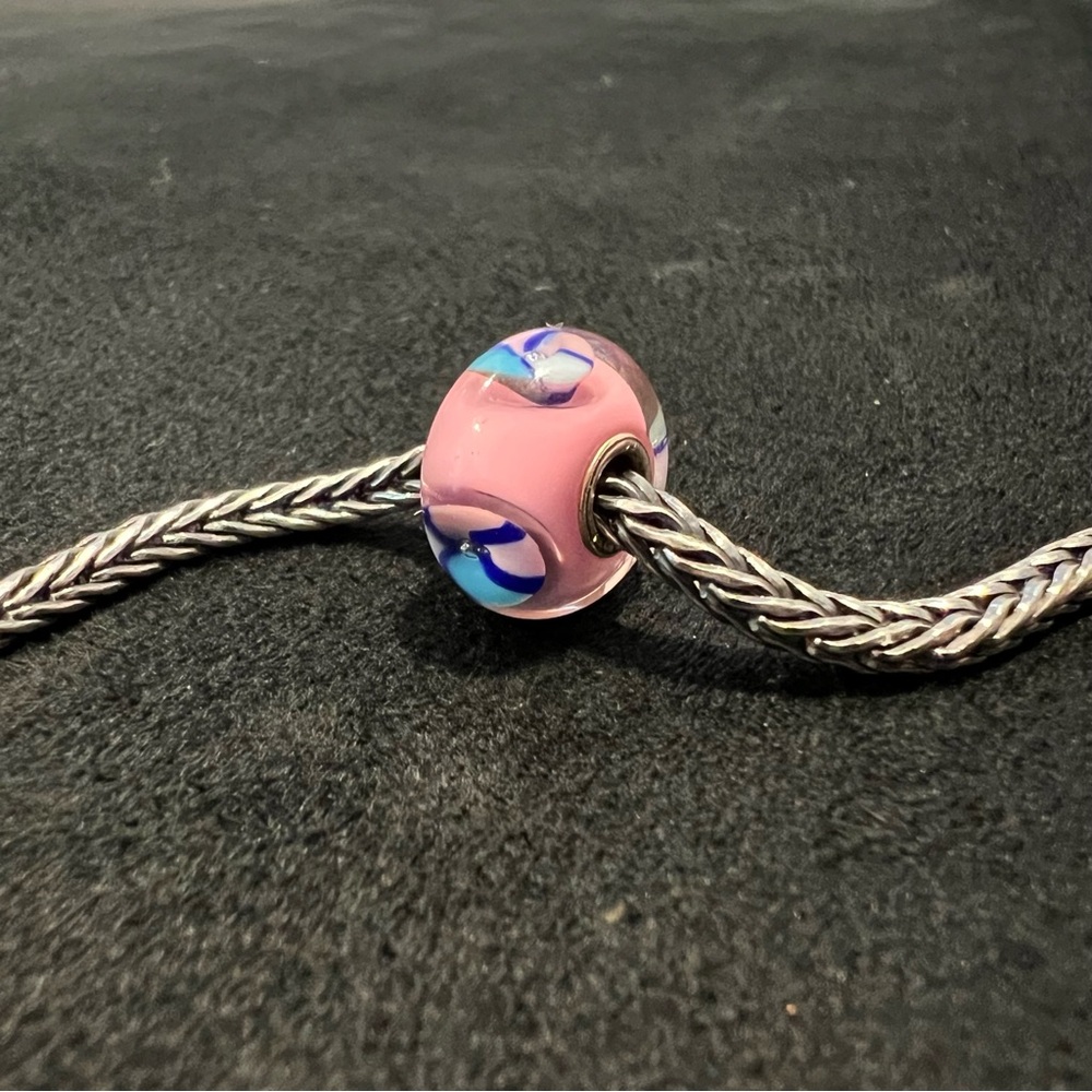 Trollbeads Retired Pink Bead, glass bead